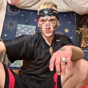 Model - Trailer Park Cash ass