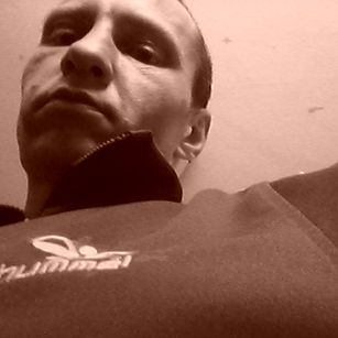 Model - jimmi32h shaved