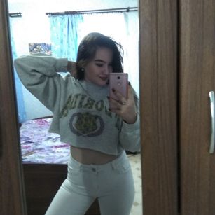 Model - Fantastic Girl dominant