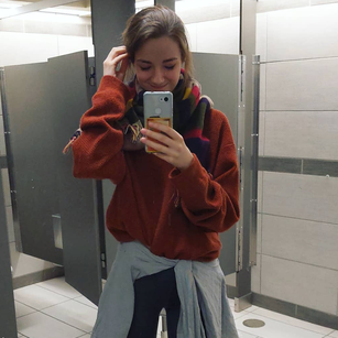 Model - Ruthy-Pup Sext