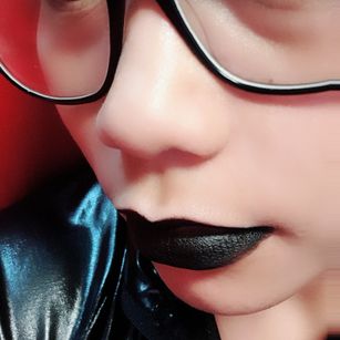 Model - Asian Hooker Hoer