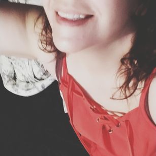 Model - Pheonixpeaches dildo