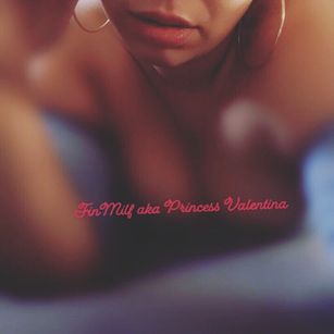 Model - FinMilf Princess Valentina red