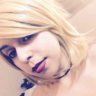 Model - Annie Foxxx cute