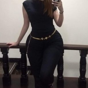 Model - LiannSwarovski oil