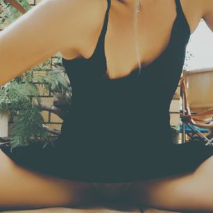 Model - Amy Aura panties