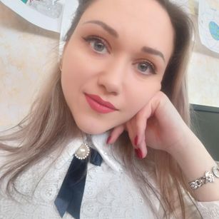 Model - Lorenesa Hot