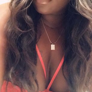 Model - CurvyCocoa BBW