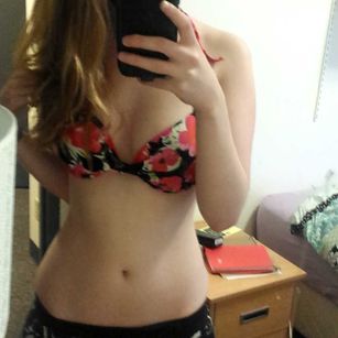 Model - misskelseyxox toys