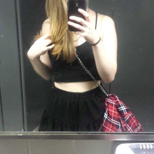 Model - misskelseyxox feet