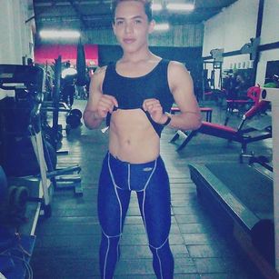 Model - Summers Russo cumshot