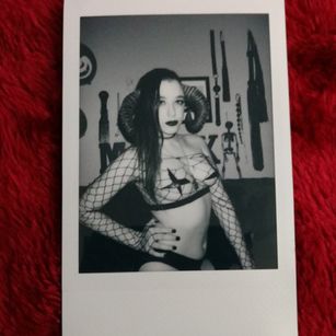 Model - Minny Minx joi