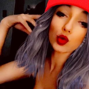 Model - Carmen Chanelle brunette