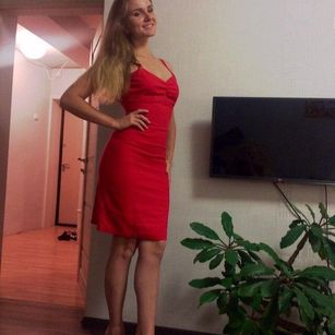 Model - Julilove greeneyes