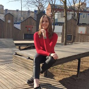 Model - Julilove sweet