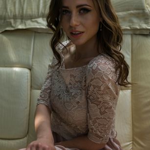 Model - ModelAlice 4