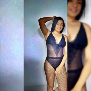 Model - Olivia Manson feet