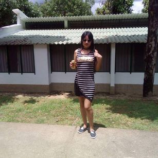 Model - Dakota Cox oilshow