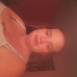 Model - Niiki pink milf