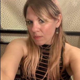 Model - MissLis dominatrix