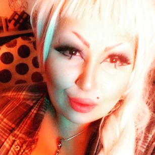 Model - Mistress Katiyah sph