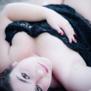 Model - Tessa Tease curvy