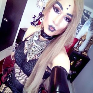 Model - satincartier masturbation