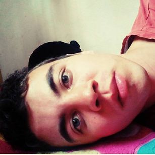 Model - Ali Ashams Arias Pain