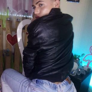 Model - Summers Russo cock