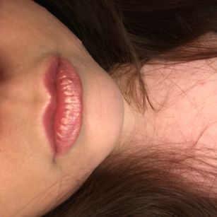 Model - BBW Goddess Demona tease