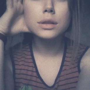 Model - SexyNika pussy