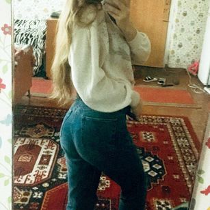 Model - SexyNika dirtytalks