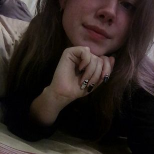 Model - SexyNika sweetgirl