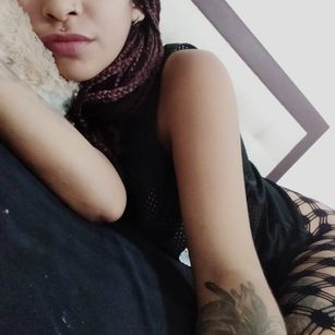 Model - selena_4 squirt