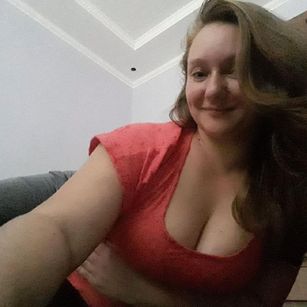 Model - BayleynaLove talk