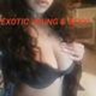 Model - PRETTY PUSSY young