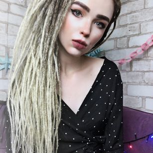 Model - KassyCat SkyPrivate