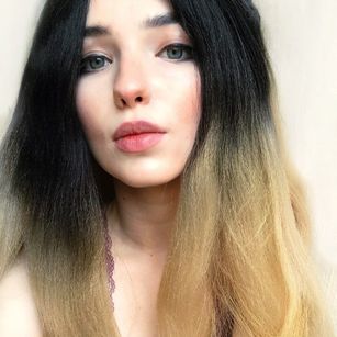 Model - KassyCat dread