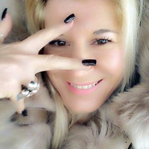 Model - Hottie_Eyes 1