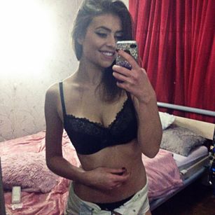 Model - JewelVV deal