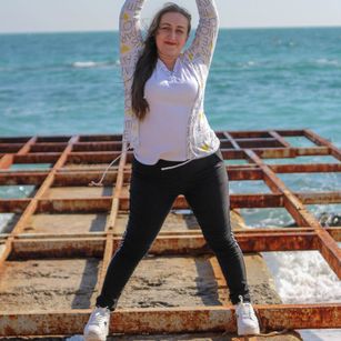 Model - LindaX emotional