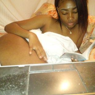 Model - swettybrittany1998 leggs