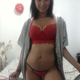 Model - sheilahot92 squirt