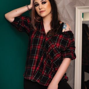 Model - MerryTess lingerie