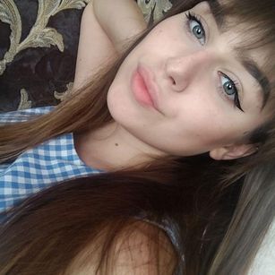 Model - Diana Horny ass