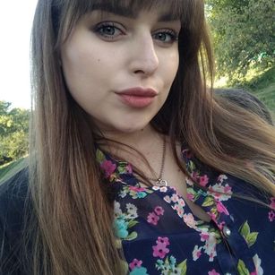 Model - Diana Horny ass