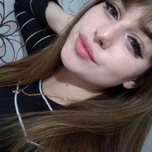 Model - Diana Horny student