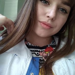 Model - Diana Horny legs