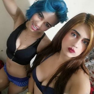 Model - SummissiveGirls4u couple