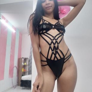 Model - adarobert pies